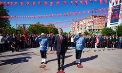 Kartal’da 19 Mayıs kutlamaları, çelenk sunma töreniyle başladı