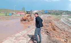 Kırıkkale’de sağanak yağış hayatı felç etti: Dereler taştı, yollar kapandı