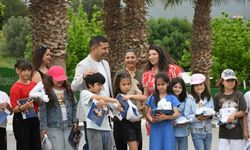 Kuşadası Belediye Başkanı Günel ve ilkokul öğrencilerinden Evcil Hayvan ve Rehabilitasyon Merkezi'ne ziyaret