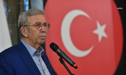 Mansur Yavaş'tan Ankaralılara fırtına uyarısı: "Çatı uçması, ağaç devrilmesi ve ulaşımda aksamalar gibi olumsuzluklara karşı dikkatli olalım"