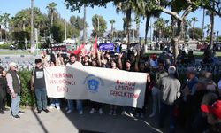 Mersin’de 1 Mayıs kutlamasında 'bozkurt işareti' kavgaya neden oldu