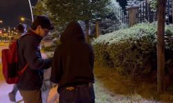 Nureddin Yıldız'ı protesto ettikleri için gözaltına alınan öğrencilere destek olmak için Diyanet İşleri Başkanlığı'na pankart asıldı: Pedofiliye geçit yok
