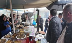 Ortahisar Belediye Başkanı Kaya, emekçi kadınların Anneler Günü'nü kutladı