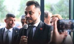 Osmaniye’de 19 Mayıs töreninde protokolde kendisine yer ayrılmayan CHP Osmaniye İl Başkanı Yavuzer,  tören alanını terk etti