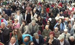  Özgür Özel: "Gençlere vizesiz bir yaşam, yasaksız bir yaşam vadediyoruz"