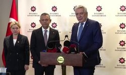 Özgür Özel: "Sokakta yürüyemeyenlerden değiliz"