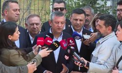 Özgür Özel'den uğradığı fiziksel saldırıya ilişkin açıklama: "Tehditler, saldırılar bizi yıldıracak olsa biz ölümü göze alıp Cumhuriyeti kuran partinin genel başkanlığına talip olmazdık"