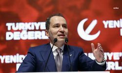 Özgür Özel'e fiziksel saldırı... Fatih Erbakan: "Siyasi şiddet, milli iradeye ve demokrasimize yönelmiş bir tehdittir"