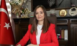 Özgür Özel'e fiziksel saldırı.... Gülşah Durbay: "Bizim Genel Başkanlarımız bu ucuz tezgahlarla korkutulamaz, sindirilemez"