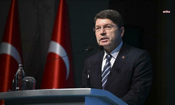Özgür Özel'e saldırı... Adalet Bakanı Tunç:  "Alçak saldırıya ilişkin İstanbul Cumhuriyet Başsavcılığınca derhal adli soruşturma başlatılmış, şüpheli gözaltına alınmıştır"