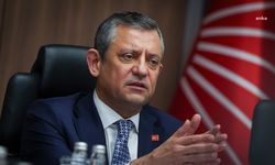 PKK'nın fesih kararı... Özgür Özel: “Barış umudunun bir kez daha siyasi çıkarlar uğruna heba edilmesine karşı biz buradayız”