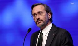 Sırrı Süreyya Önder hayatını kaybetti... Fahrettin Altun: "Ülkemizin yakın siyasi geçmişinde önemli bir yer edinen Sayın Önder’e Allah’tan rahmet diliyorum"