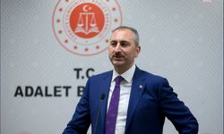 Sırrı Süreyya Önder vefat etti...  Abdülhamit Gül: "Terörsüz Türkiye yolunda sergilediği yapıcı yaklaşım, siyasi tarihimizde değerli bir yer edinmiştir"