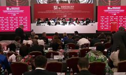 Sosyalist Enternasyonal Konsey Toplantısı... Özgür Özel: “Avrupa'daki bütün yoldaşlarımın gözünün içine baka baka söylüyorum ki Türkiye bir sivil darbe sürecindedir”