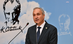 Suat Özçağdaş'dan MESEM tepkisi: "Devletin kaynakları hile ile yandaşlara dağıtılmaya devam ederken sorumlular seslerini çıkarmıyor"