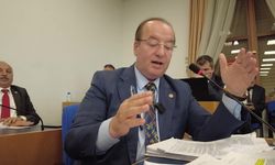 TBMM Plan ve Bütçe Komisyonu… Cevdet Akay: "Cumhurbaşkanı kararıyla terfi etmesi gereken subaylar emekliliklerine kadar bekletilebilir"