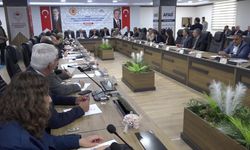 TBMM Zirai Don Araştırma Komisyonu,  zirai donun yol açtığı hasarı incelemek üzere Malatya'da