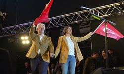 Üsküdar’da 19 Mayıs coşkusu, Mor ve Ötesi konseriyle zirve yaptı