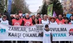 Yurtta 1 Mayıs kutlamaları ...Eskişehir'de coşkulu kutlama: ''Hak, hukuk, adalet ve demokrasi için yürüyoruz''