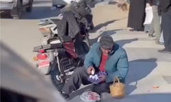 Market yumurtasını samanla süsledi: Köy yumurtası gibi sattı