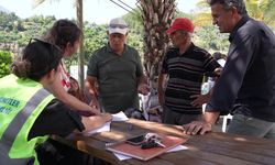 Antalya Büyükşehir Belediyesi'nden 51 üreticiye bin 250 ipek böceği beslenme tablası