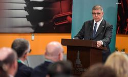 Cemil Tugay'dan grevdeki işçilere: Belediyenin daha fazla ücret ödeyebileceğine dair kanaatiniz varsa grev yapmaya devam edin