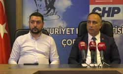 CHP Çorum İl Başkanı Avukat Dinçer Solmaz, hastanelerde yaşanan sorunlara dikkat çekti