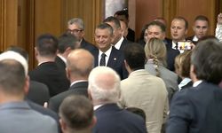 CHP grup toplantısı... Özgür Özel: "Ara zam yapmamak düpedüz asgari ücretlinin emeğini sömürmektir, alın terini sömürmektir"