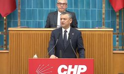 CHP Grup Toplantısı... Özgür Özel: "Atatürk'ün partisini ne kayyuma bırakırız ne yargı oyunlarıyla kimseye teslim ederiz"