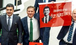 CHP’li Murat Emir: İktidarın korkudan posterlerinin taşınmasını dahi yasakladığı Ekrem İmamoğlu'nu hatırlatmaya devam edeceğiz