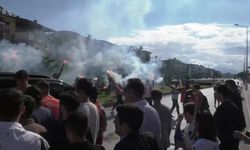 CHP'nin "Millet İradesine Sahip Çıkıyor'' mitingi... CHP Gençlik Kolları, miting alanına yürüdü