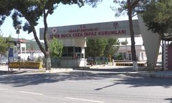 Efes Selçuk Belediye Başkanı Filiz Ceritoğlu Sengel, Murat Çalık'ı ziyaret etti: Tahliye edilmesi en büyük umudumuzdur 