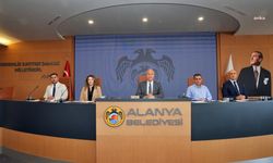 Eski belediye hizmet binasının geleceğine, Alanyalılar karar verdi