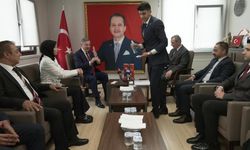 Gelecek Partisi'nden Yeniden Refah Partisi'ne bayram ziyareti... Selçuk Özdağ: "Geçmişte evet oyu verdiğim için pişmanım ve milletimden özür diliyorum"