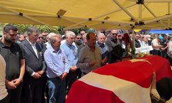İzmir Büyükşehir Belediye Başkanı Tugay, Aliağa Şoförler ve Otomobilciler Esnaf Odası Başkanı Yiyitalp'in cenaze törenine katıldı