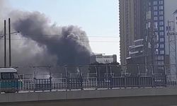 İzmir Konak'ta inşaat deposunda yangın