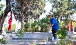 Kadifekale Şehitliği’nde saygı ve vefa mesaisi