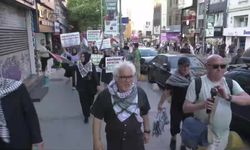 Kadıköy’de Gazze’ye destek yürüyüşü…”İktidara da bir çift sözümüz olacak; hamaseti bırak İsrail’le ilişkiyi kes”