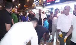 Kordon'da çöp toplayan İzmir Büyükşehir Belediye Başkanı Cemil Tugay: “İzmir’i çöpe teslim etmeyeceğiz”  