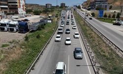 Kurban Bayramı tatili dönüşünde “Kilit Kavşak” Kırıkkale’de trafik yoğunluğu