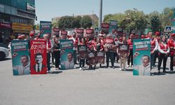Şişli Belediye Meclisi’nin CHP’li üyelerinden "durma" eylemi