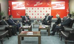 Siyasi partiler arası bayramlaşma... Yeniden Refah Partisi, Saadet Partisi'ni ziyaret etti