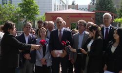 Suat Özçağdaş: “Yahu siz Anayasa’ya uymayan bir iktidarsınız, sizinle hangi Anayasa’yı konuşacağız?”