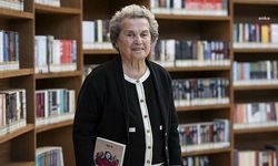 Türk edebiyatının "Mona Roza"sı Muazzez Akkaya, hayatını kaybetti