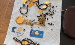 Ağrı'da yolda bulunan altınlar sahibine ulaştırıldı