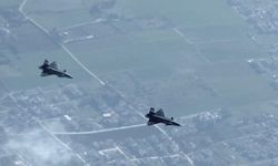 Bayraktar KIZILELMA'dan akıllı filo otonomisi ile kol uçuşu