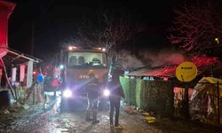 Bigadiç'te ev yangını: 1 ölü