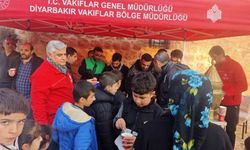 Diyarbakır Vakıflar Bölge Müdürlüğünden kandil dolayısıyla salep ikramı
