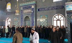 Emet'te Sakal-ı Şerif ziyaretine yoğun ilgi