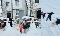Hakkarili çocukların kardan adam sevinci
